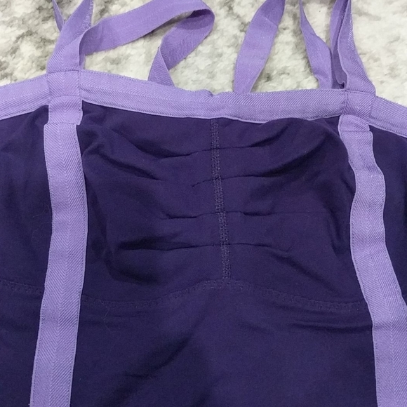 Lululemon Insight Tank
Lolo/Power purple - Picture 3 of 6